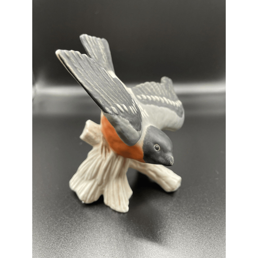 Vintage 1976 Bullfinch Bird. Made in Germany. Excellent Condition.